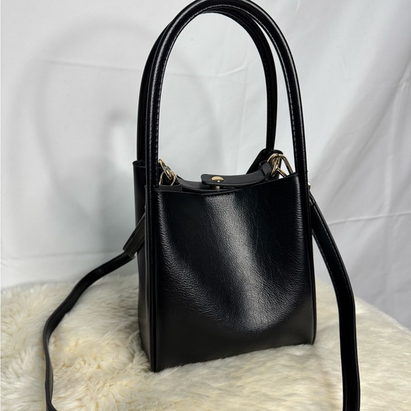 Source Unknown Handbags - Black Faux Leather Handbag with Gold Hardware- Like New!